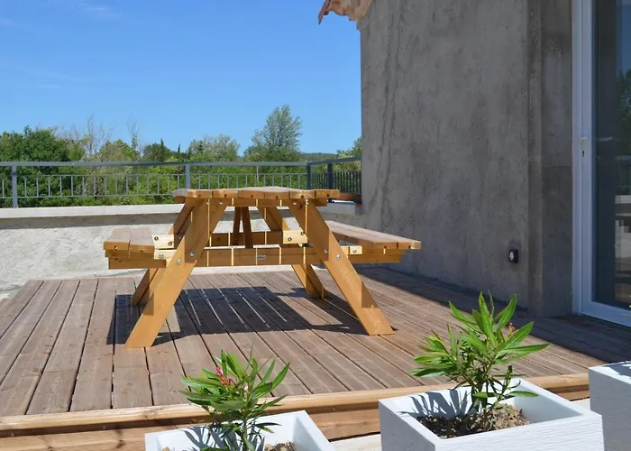 Marin Ναρμπόν